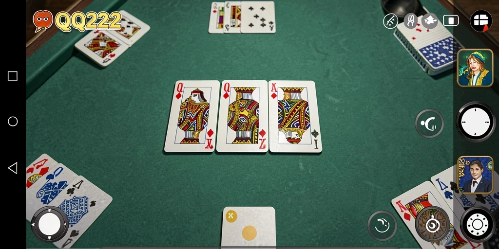 Screenshot gameplay seru dari QQ222 saat bermain Domino.